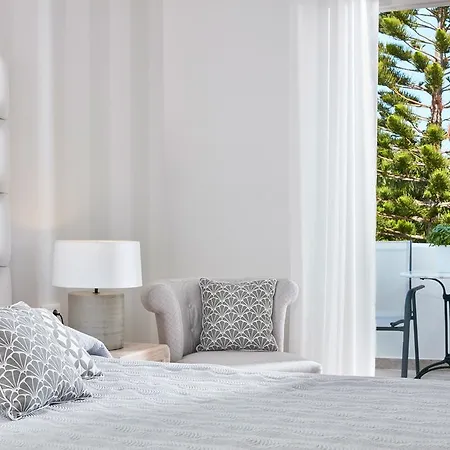 Hotel Santorini Palace 4*