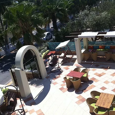 Hotel Santorini Palace