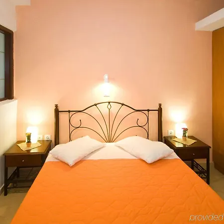 Hotel Santorini Palace