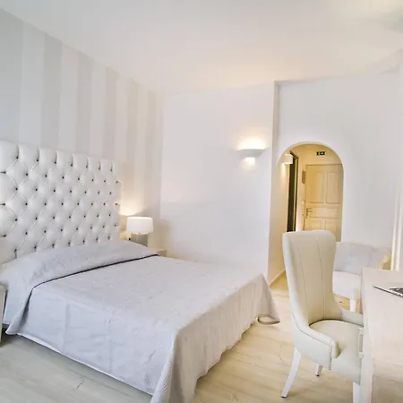 Santorini Palace Отель 4*