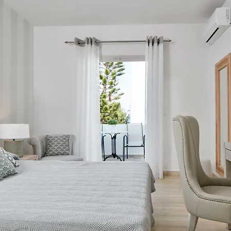 Santorini Palace