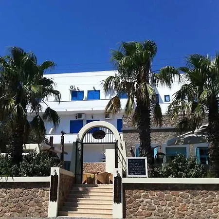 Santorini Palace