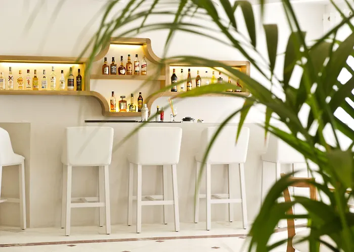 Ξενοδοχείο Santorini Palace 4*