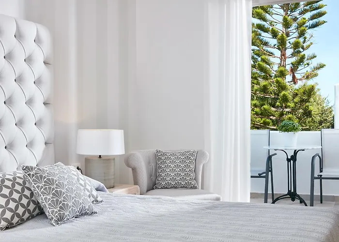 Hotell Santorini Palace 4*